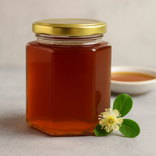 عسل سدر جبلي فلسطيني عسل سدر جبلي فلسطيني في برطمان زجاجي سدادي مع خلفية طبق فيه عسل